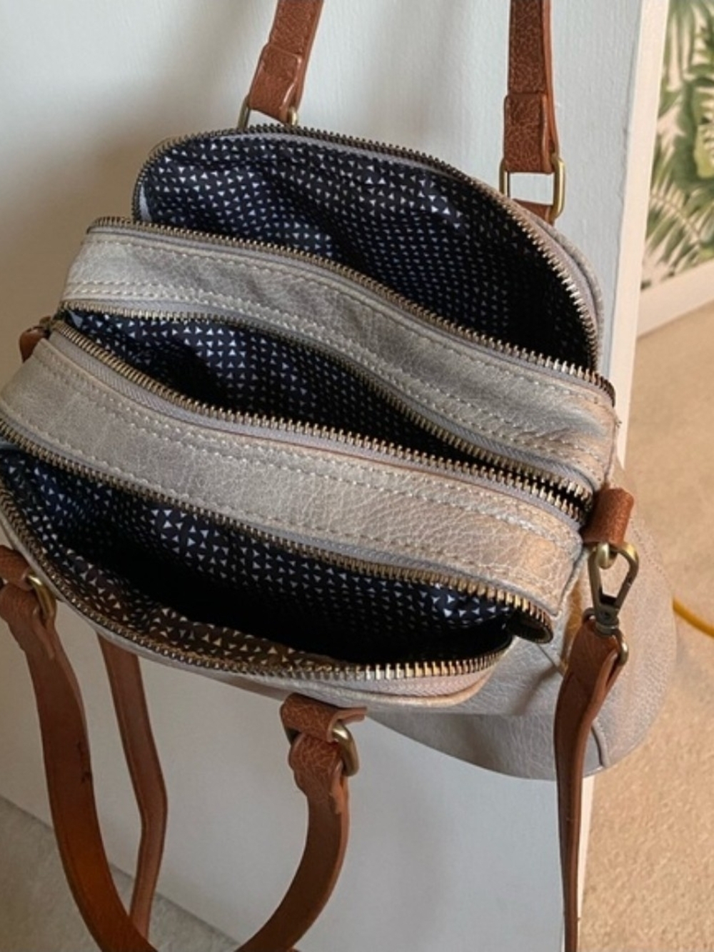 Altar'd State Crossbody - Picture 8 of 9